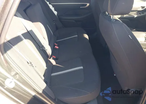 2025 Hyundai Sonata Sel z USA, uszkodzony, nr VIN KMHL64JA7SA452739